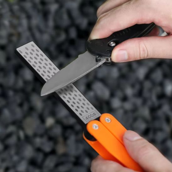 affuteur couteau orange