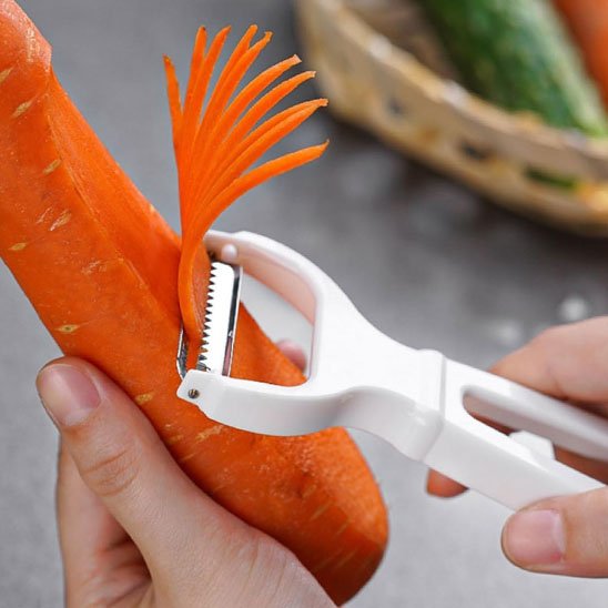 Économe bonne prise en main pour éplucher mieux