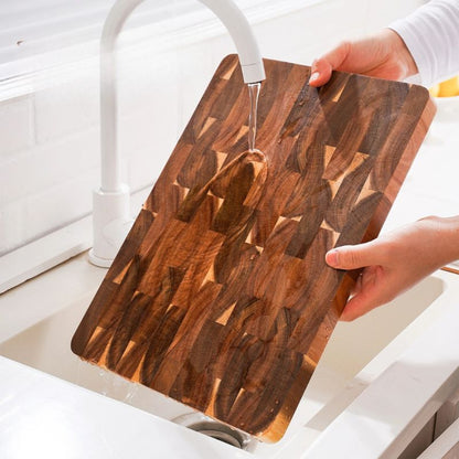 planche a decouper acacia peut être laver facilement avec eau savoneuse