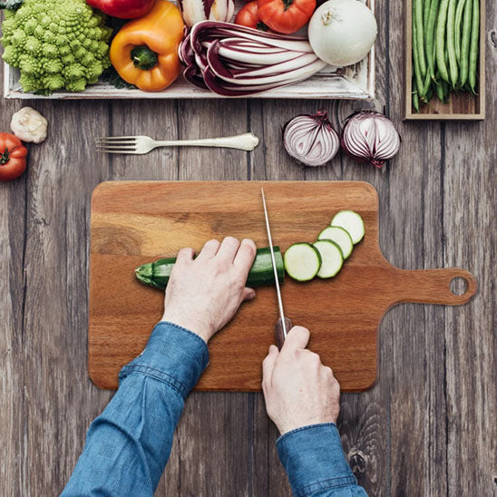 planche bois à découper légumes